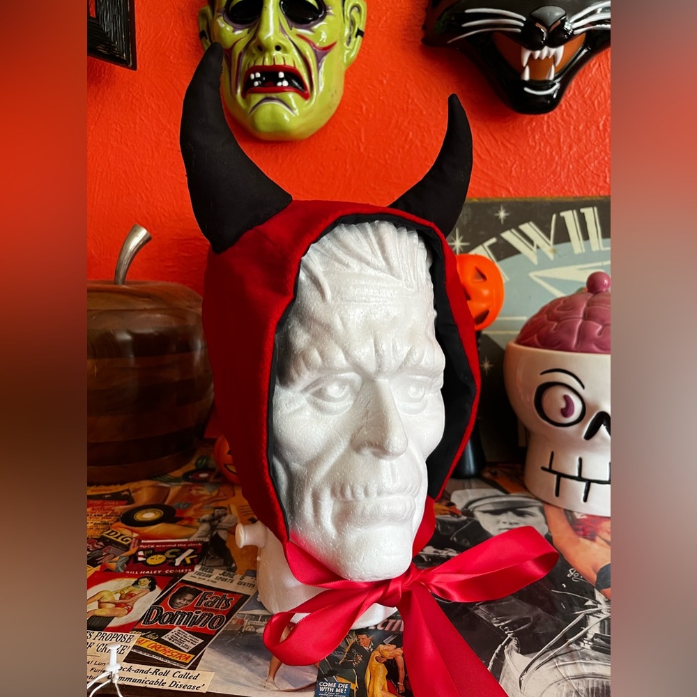 Halloween Red Black Horned Devil Bonnet
